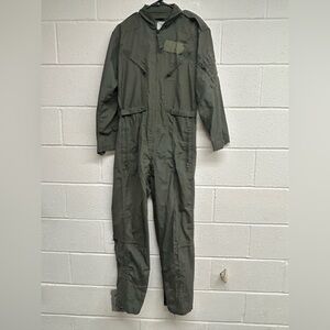 Vintage USAF Coveralls/Flyers - Fire Resistant Green MIL-C-83141A - Size 38R